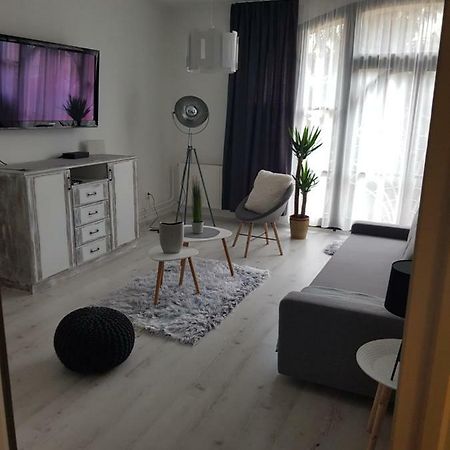 Downtown'S Pearl Apartment Pecs Ngoại thất bức ảnh