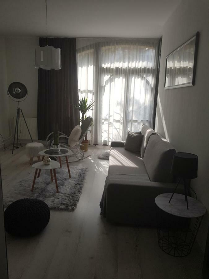 Downtown'S Pearl Apartment Pecs Ngoại thất bức ảnh