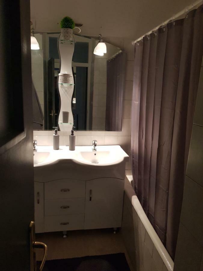 Downtown'S Pearl Apartment Pecs Ngoại thất bức ảnh